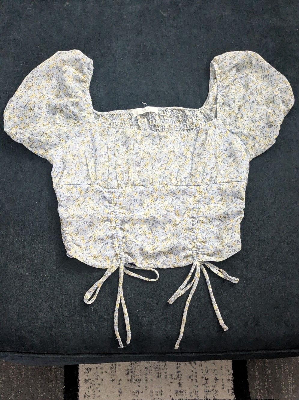 NWOT! Active USA Milkmaid Floral Pastel Sky Blue Crop Top w/ Front Ties
